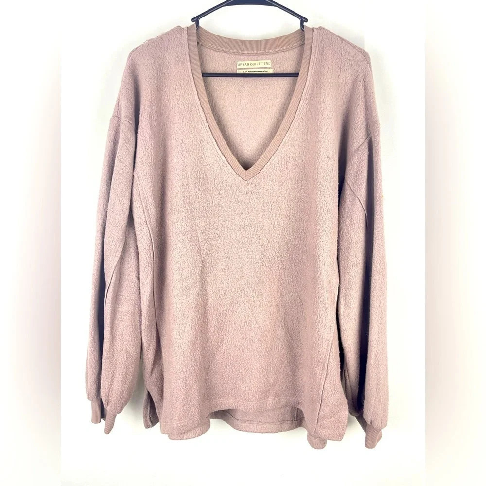 Urban Outfitters UO Lillu V-Neck Pullover Top Size Small